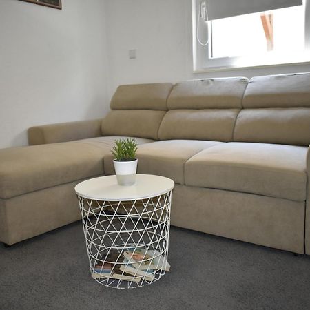 Apartmani Cvangic Vir Εξωτερικό φωτογραφία