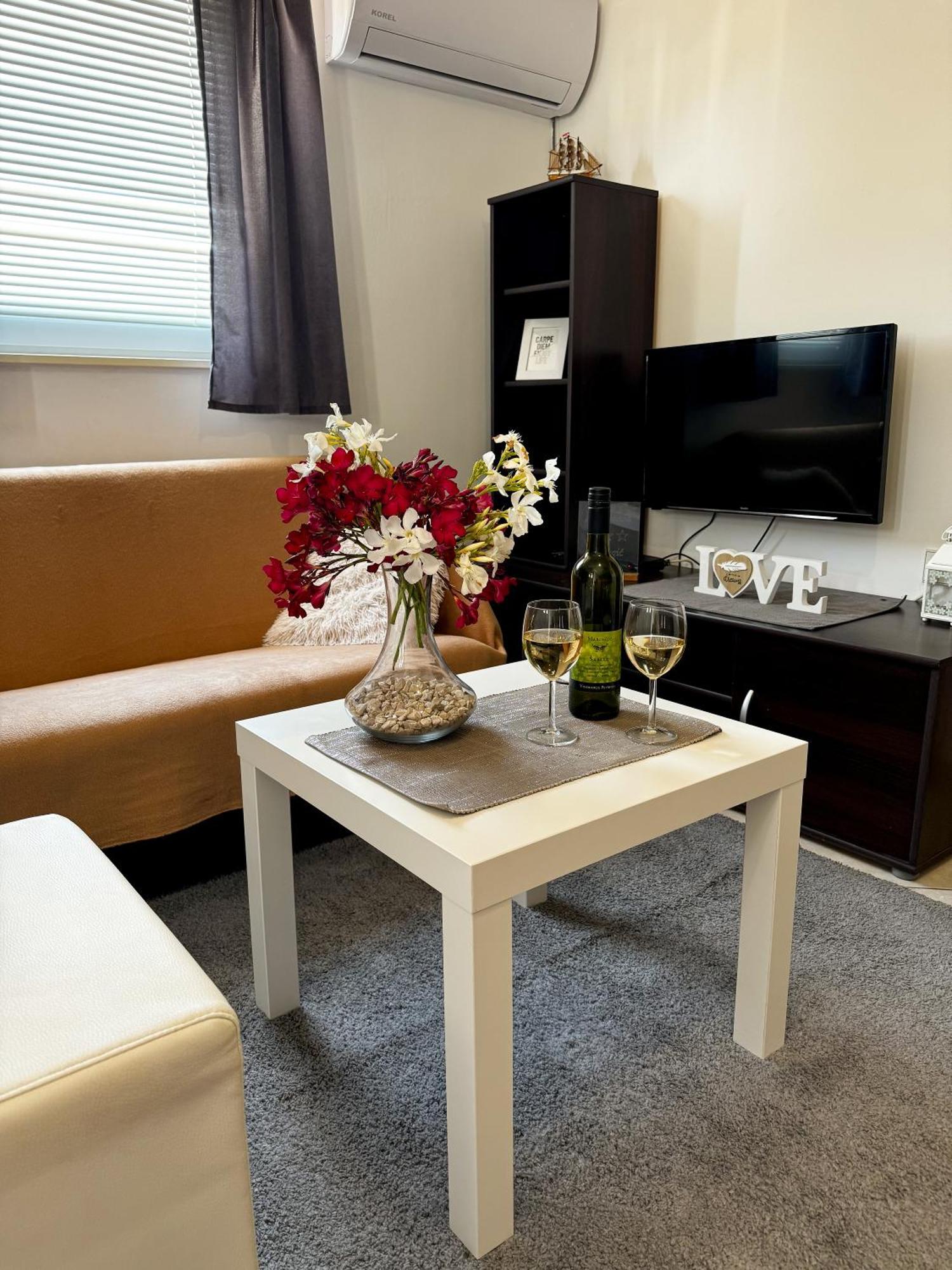 Apartmani Cvangic Vir Εξωτερικό φωτογραφία