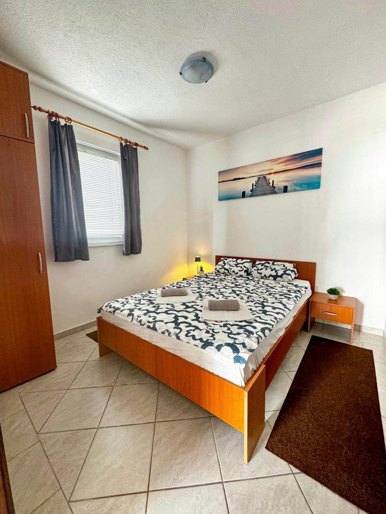 Apartmani Cvangic Vir Εξωτερικό φωτογραφία