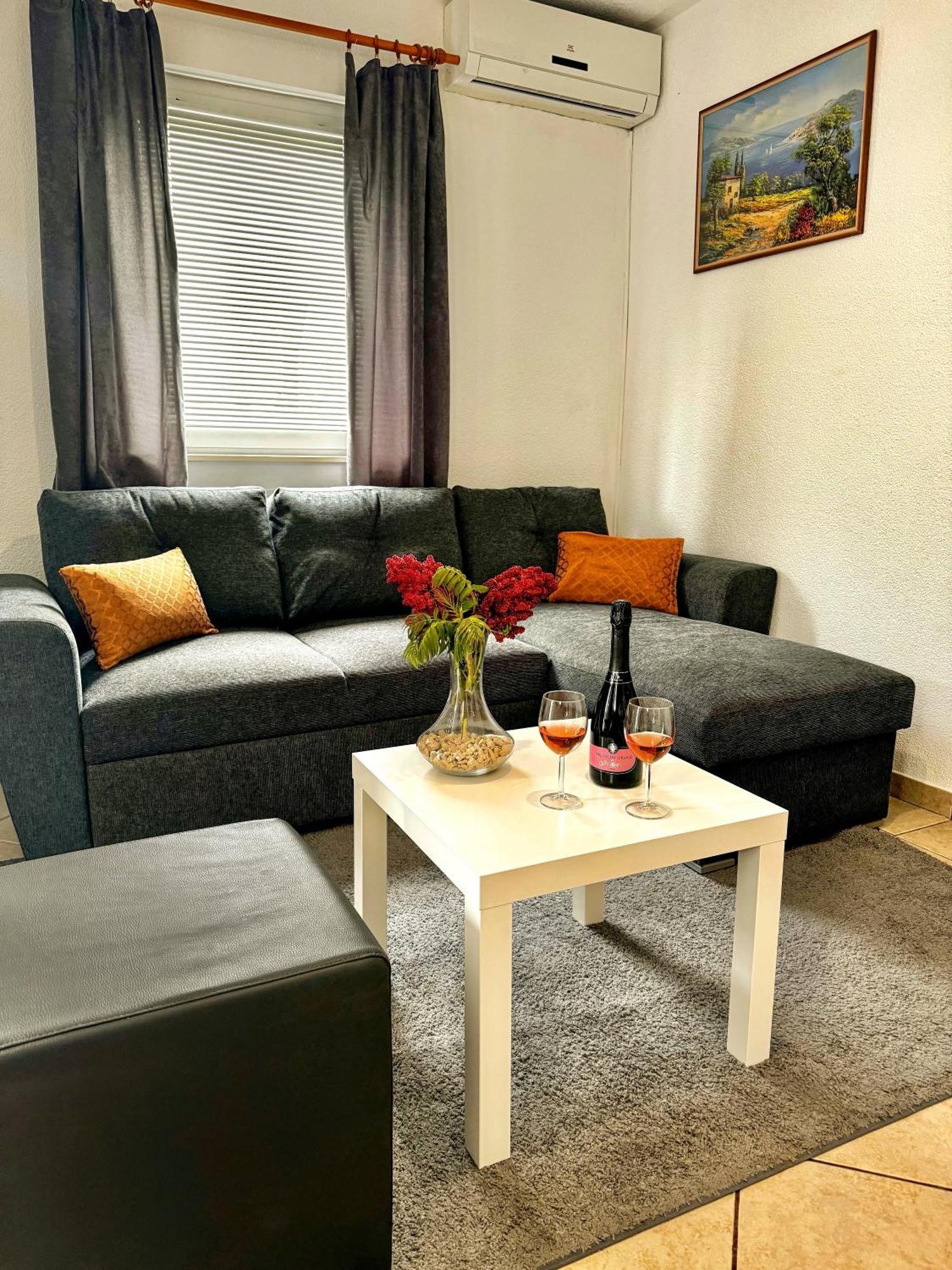 Apartmani Cvangic Vir Εξωτερικό φωτογραφία